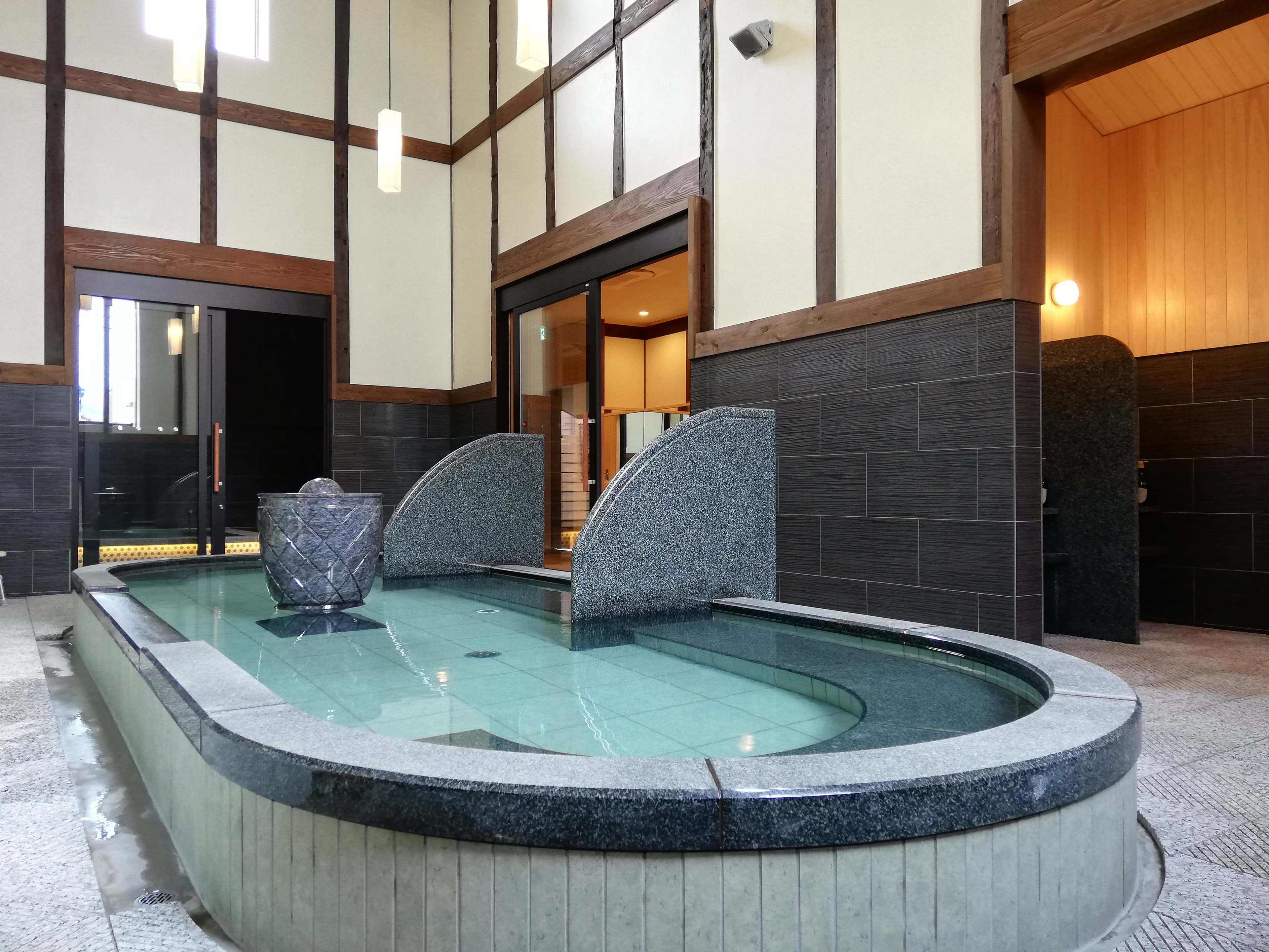 明治維新の志士も集ったおもてなしの宿「松田屋ホテル」ご宿泊で、館内利用券 3000円 プレゼント